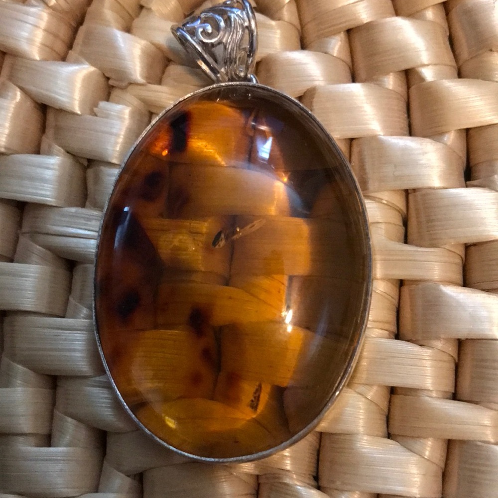 Amber pendant